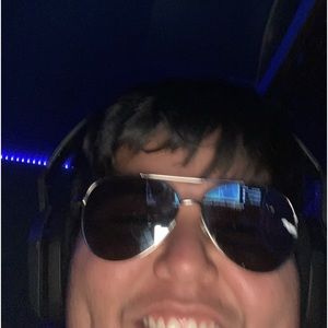 Meet your Posher, Raul